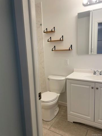 527 W Market Street W Front, Long Beach, NY 11561