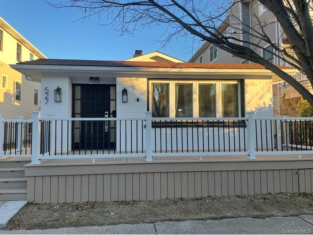 527 W Market Street W Front, Long Beach, NY 11561