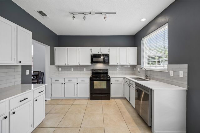 4812 Navajo Way, Fort Worth, TX 76137
