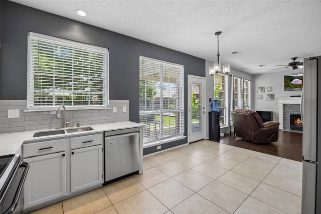 4812 Navajo Way, Fort Worth, TX 76137