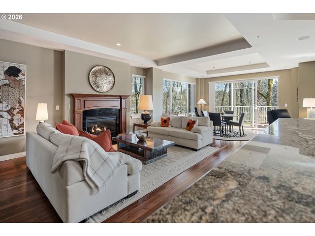 113 FURNACE St, Lake Oswego, OR 97034