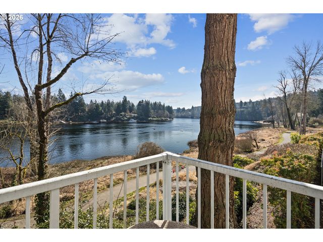 113 FURNACE St, Lake Oswego, OR 97034