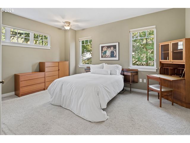 113 FURNACE St, Lake Oswego, OR 97034