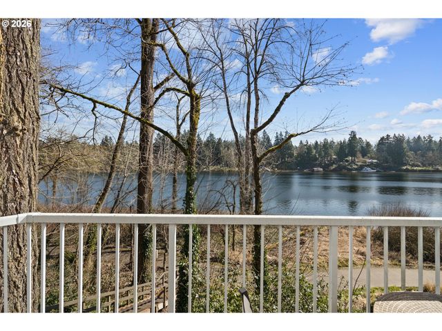 113 FURNACE St, Lake Oswego, OR 97034