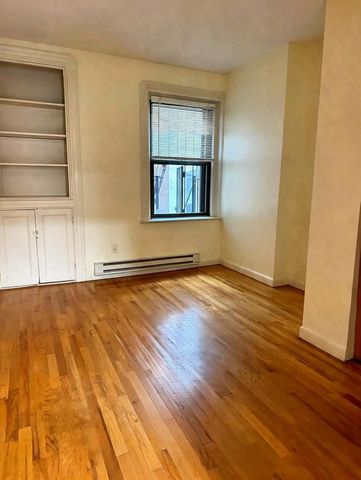 11 Grove Street 5, Boston, MA 02114