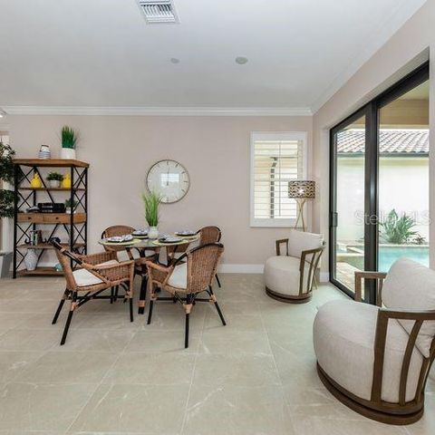 938 E VENICE AVENUE, Venice, FL 34285