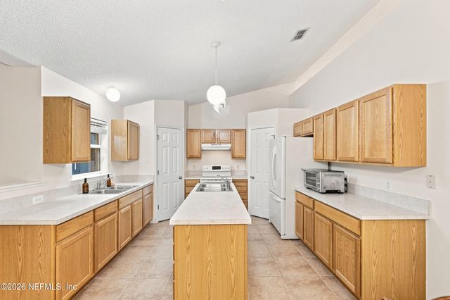 12333 GLENN HOLLOW Drive, Jacksonville, FL 32226
