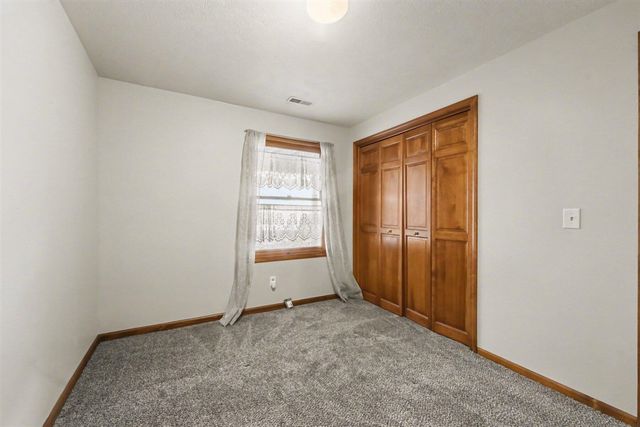 2701 Springview Road, Grand Rapids, MI 49534