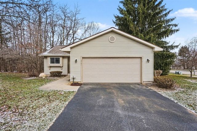 2701 Springview Road, Grand Rapids, MI 49534