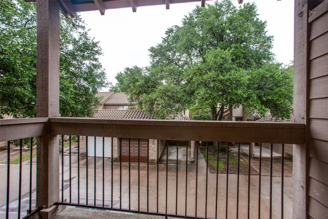 336 Melrose Drive 8D, Richardson, TX 75080