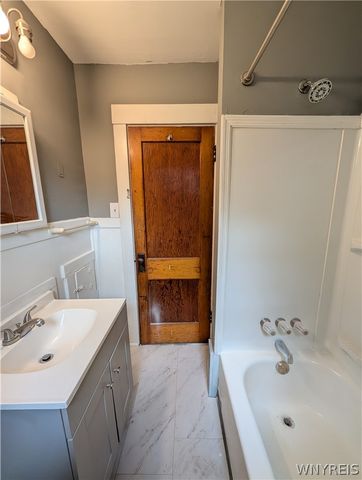 33 Argus Street, Buffalo, NY 14207