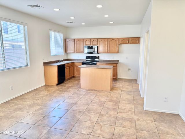 17519 W LISBON Lane, Surprise, AZ 85388