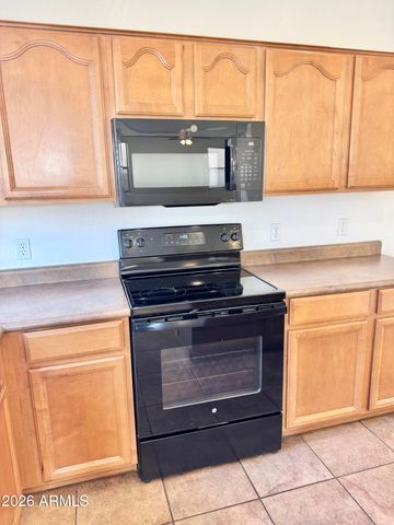 17519 W LISBON Lane, Surprise, AZ 85388