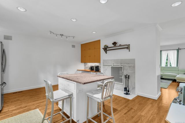 155 Stony Creek Road, Branford, CT 06405