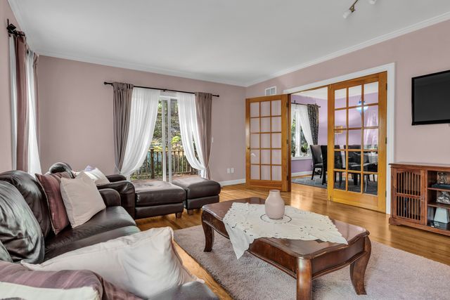 155 Stony Creek Road, Branford, CT 06405