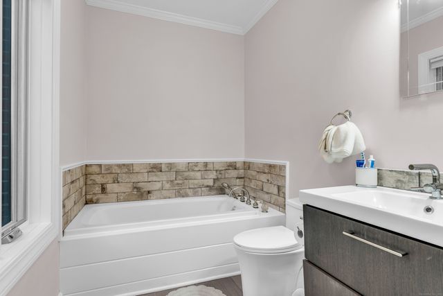 155 Stony Creek Road, Branford, CT 06405