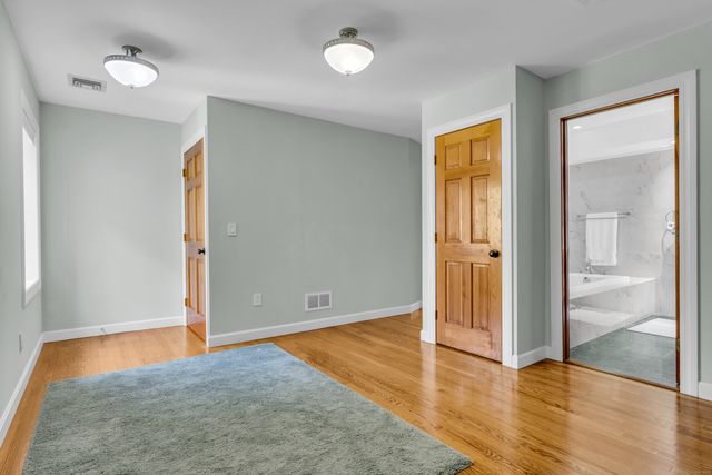 155 Stony Creek Road, Branford, CT 06405