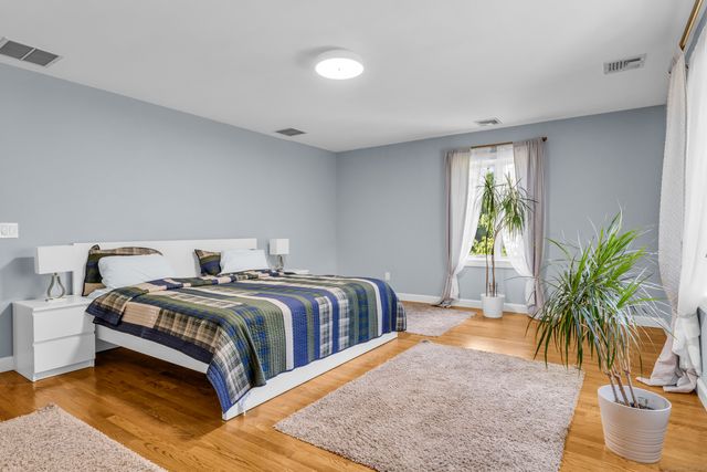 155 Stony Creek Road, Branford, CT 06405