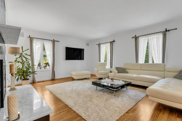 155 Stony Creek Road, Branford, CT 06405