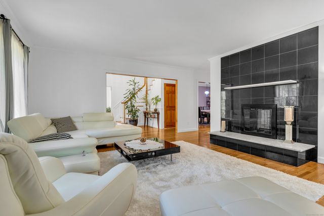 155 Stony Creek Road, Branford, CT 06405