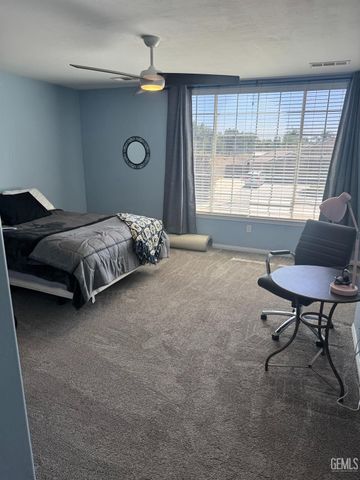 513 Westerville Court, Bakersfield, CA 93312