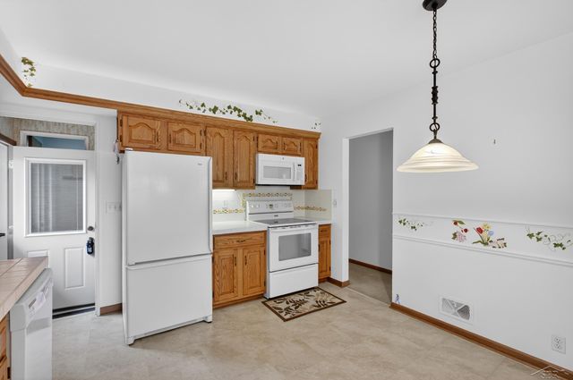 4240 Louise Street, Saginaw Twp, MI 48603