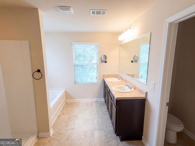 8496 Glenview Street, Douglasville, GA 30134