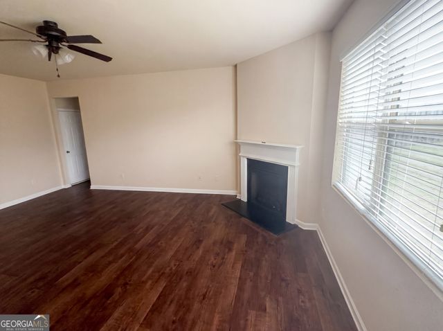 8496 Glenview Street, Douglasville, GA 30134