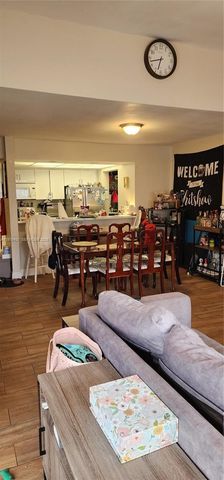 12305 NW 11 12305, Pembroke Pines, FL 33026