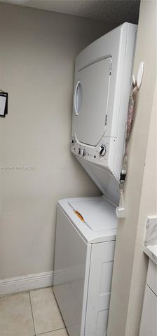 12305 NW 11 12305, Pembroke Pines, FL 33026