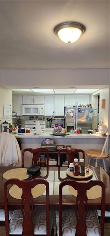 12305 NW 11 12305, Pembroke Pines, FL 33026