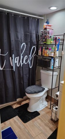 12305 NW 11 12305, Pembroke Pines, FL 33026