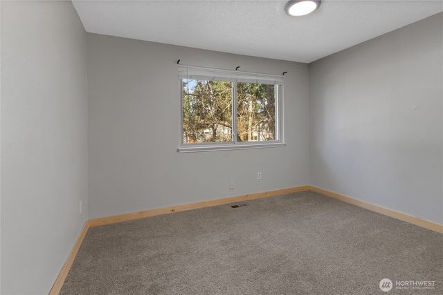 5202 205th Avenue Ct E, Spanaway, WA 98387