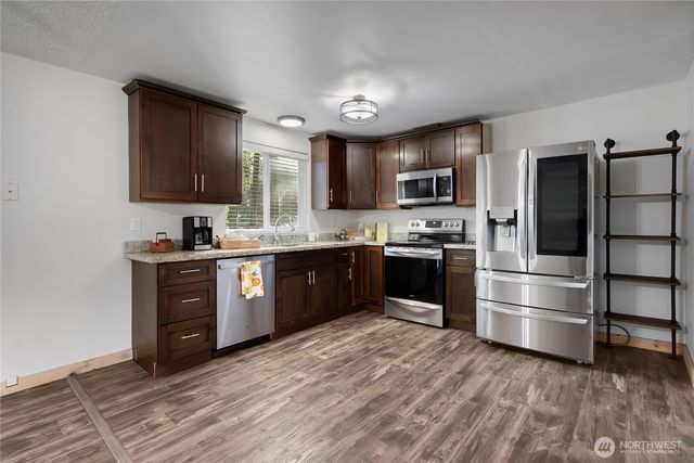 5202 205th Avenue Ct E, Spanaway, WA 98387