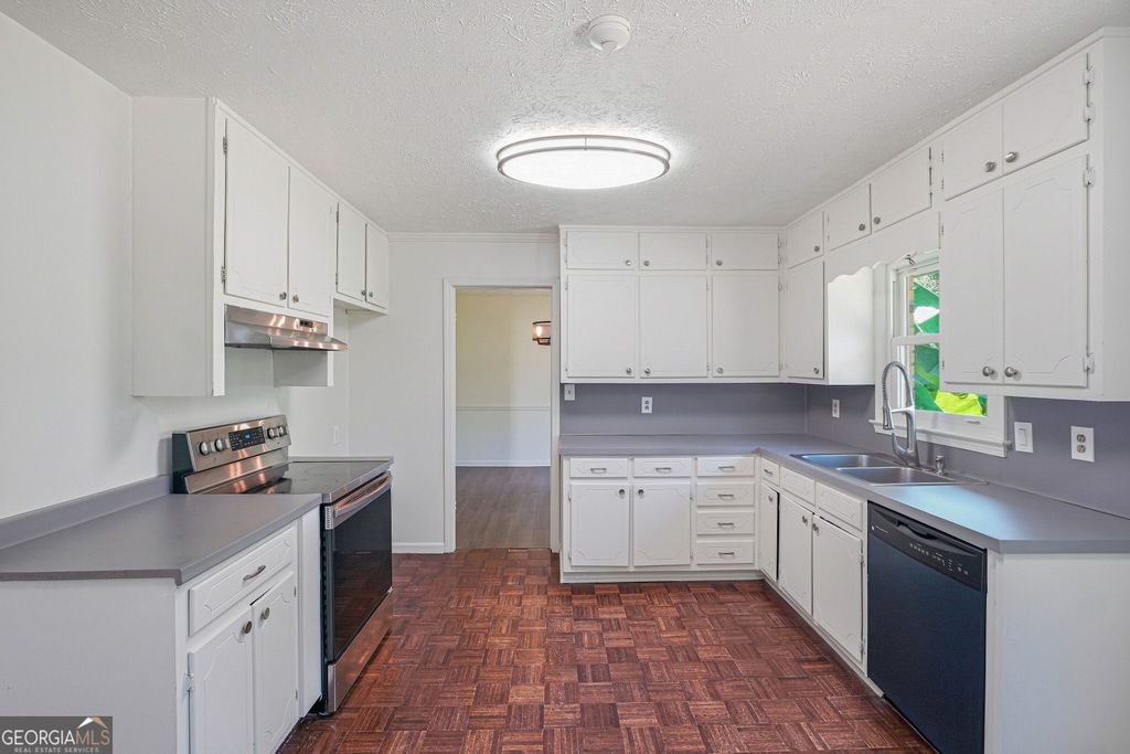 5265 Corinth Circle, Stone Mountain, GA 30087 — photo 2