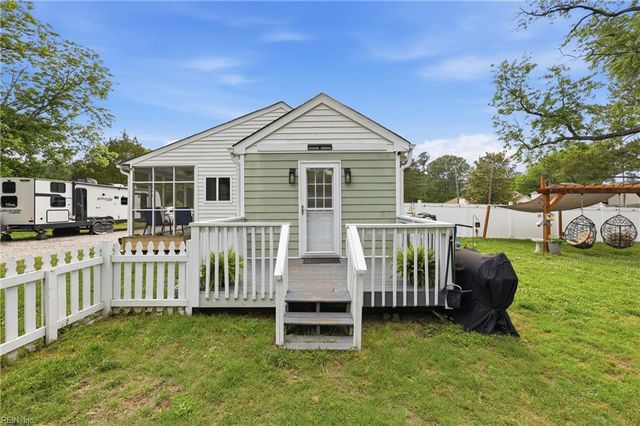 3248 Galberry RD, Chesapeake, VA 23323