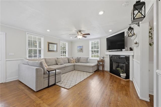 3248 Galberry RD, Chesapeake, VA 23323