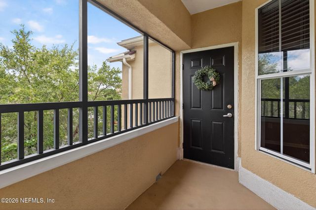 8539 GATE Parkway W 433, Jacksonville, FL 32216