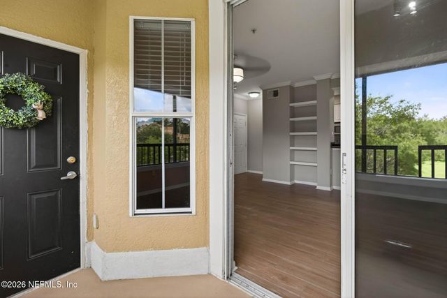 8539 GATE Parkway W 433, Jacksonville, FL 32216