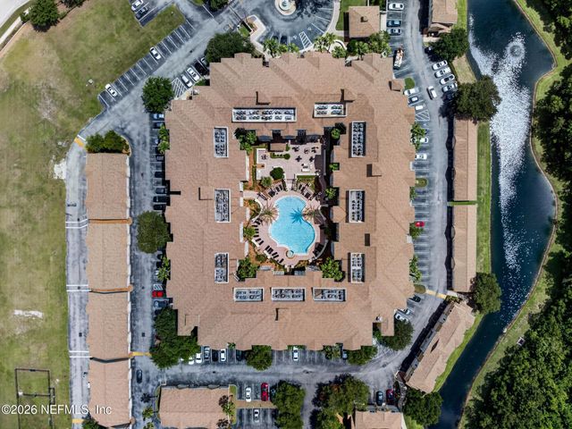8539 GATE Parkway W 433, Jacksonville, FL 32216