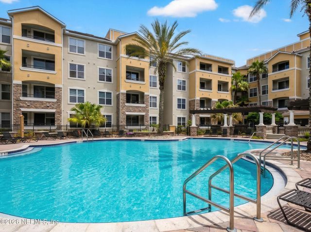 8539 GATE Parkway W 433, Jacksonville, FL 32216