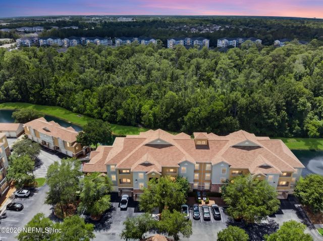 8539 GATE Parkway W 433, Jacksonville, FL 32216