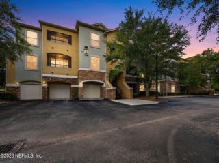 8539 GATE Parkway W 433, Jacksonville, FL 32216