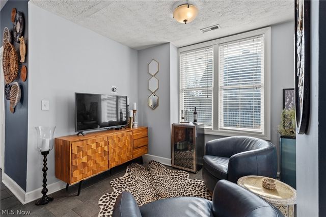 1420 W 48th Street, Cleveland, OH 44102