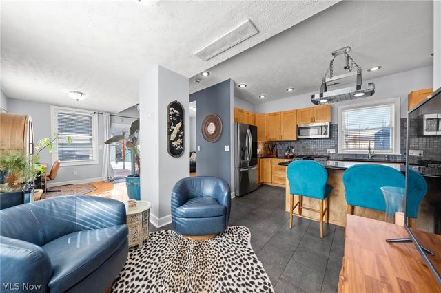 1420 W 48th Street, Cleveland, OH 44102