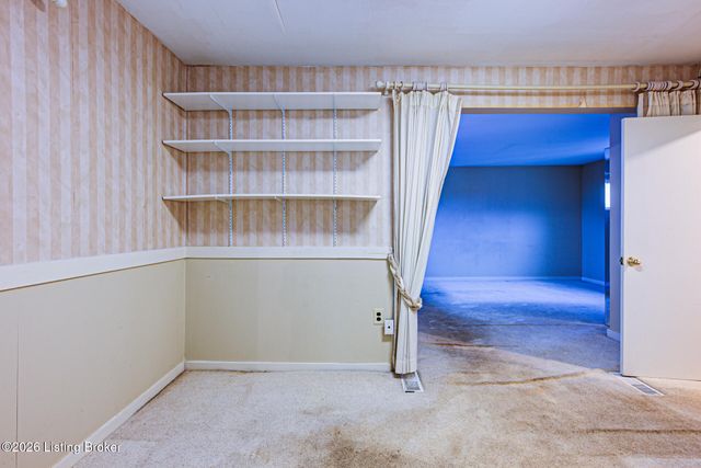 813 Hawkins Dr, Elizabethtown, KY 42701