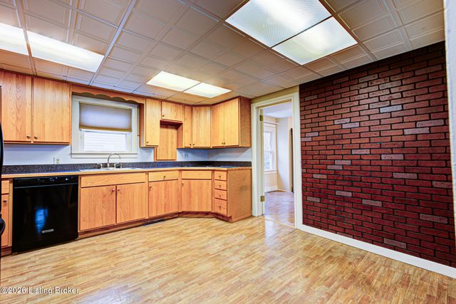 813 Hawkins Dr, Elizabethtown, KY 42701