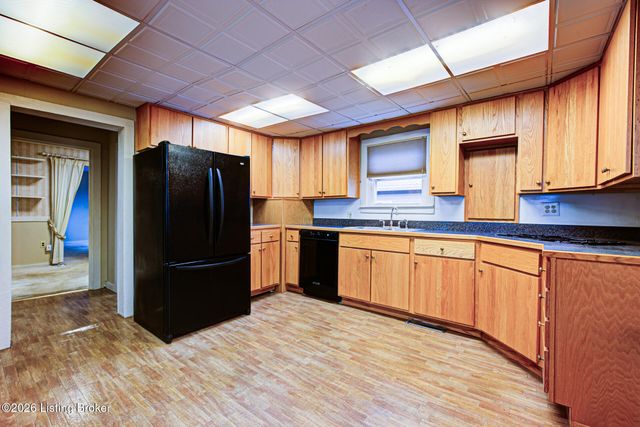 813 Hawkins Dr, Elizabethtown, KY 42701