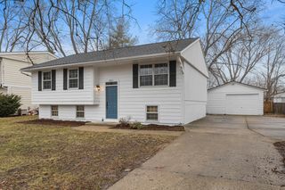 2812 Alton Drive, Champaign, IL 61821