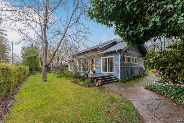 416 Oak Park Ave, Ukiah, CA 95482